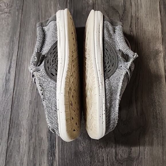 Hey Dude Light Grey Stretch Shoes Size 10 - Picture 7 of 8